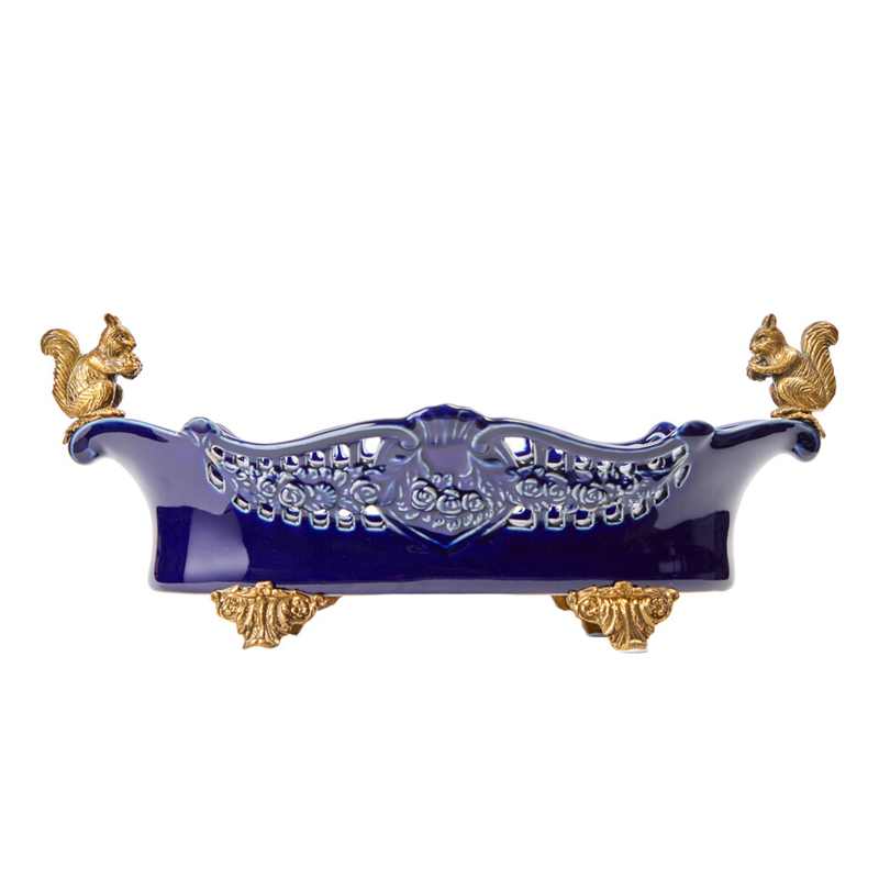 Чаша темно-синего цвета из фарфора с бронзовыми фигурками белок Eden Garden porcelain and bronze Темно-синий Бронза Чаша темно-синего цвета из фарфора с бронзовыми фигурками белок Eden Garden porcelain and bronze Темно-синий Бронза в Москве | Loft Concept