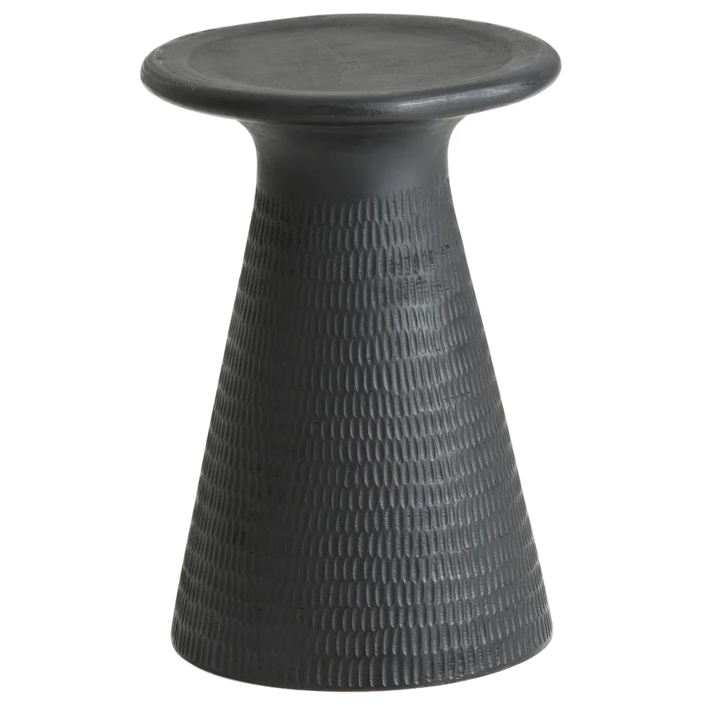 

Круглый приставной столик из массива манго Piero Black Side Table