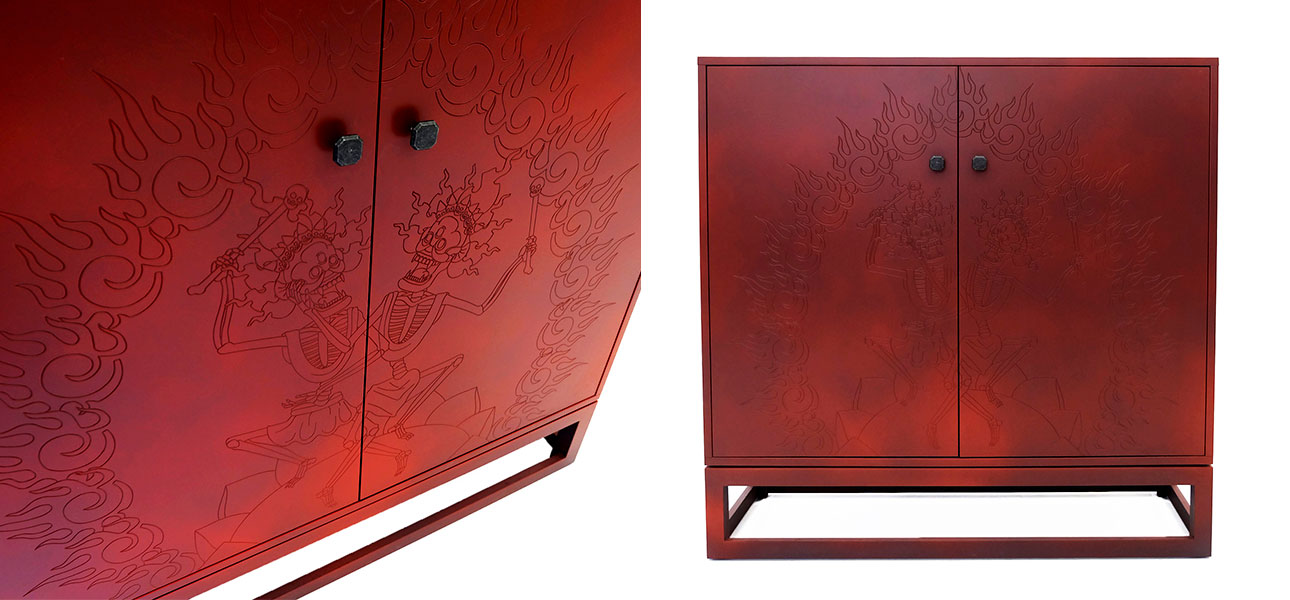 Красный комод с рельефным рисунком Red Dresser India - фото