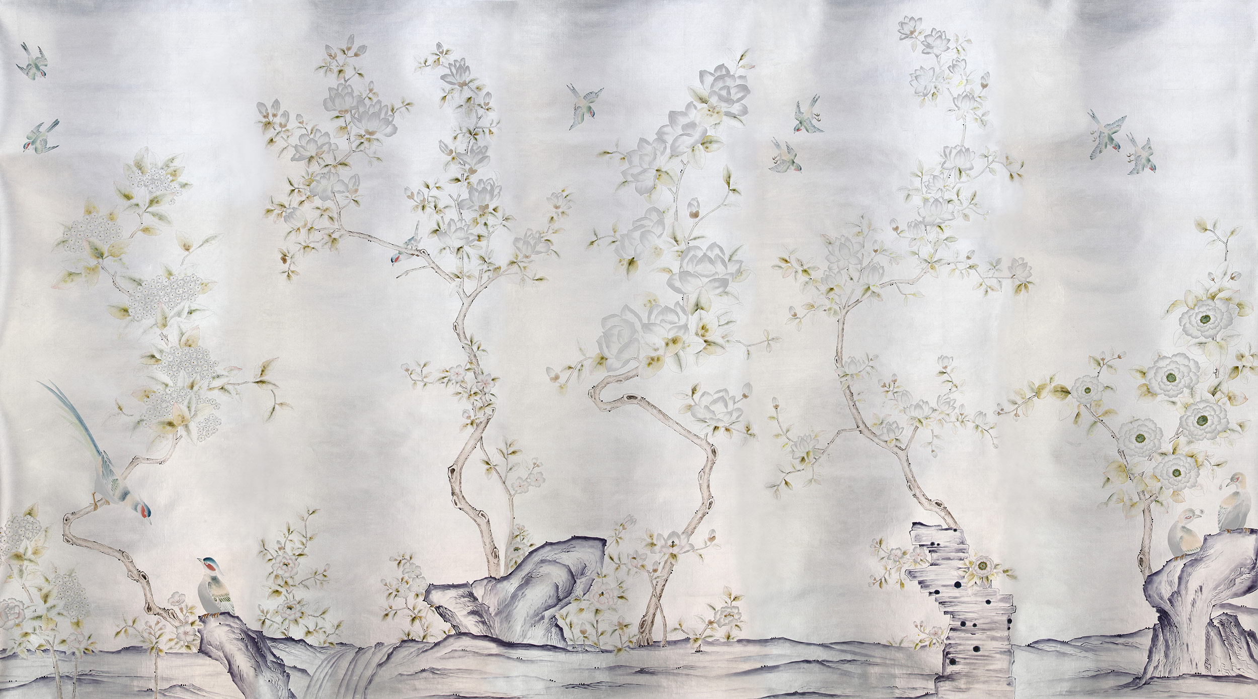Обои ручная роспись Japanese Garden Special Colourway on Ocean Silver gilded silk - постер Loft-Concept