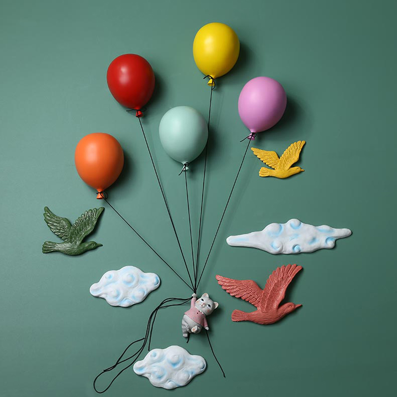    Kitten on Balloon    | Loft Concept 