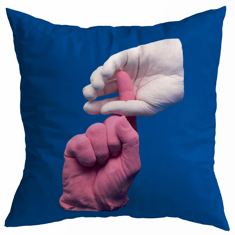  Seletti Cushion Hands    | Loft Concept 