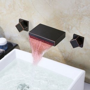 Смеситель с подсветкой для воды Led black cubes