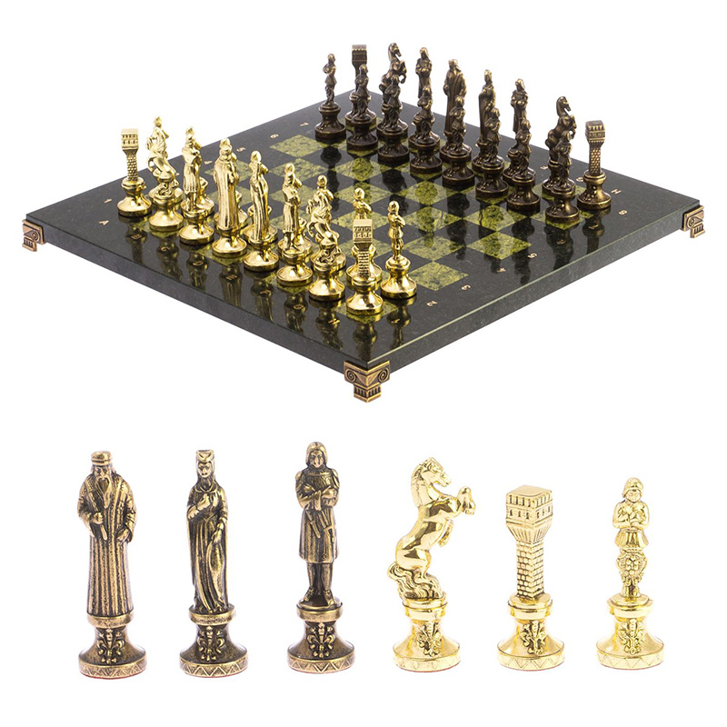 Шахматы Ренессанс из бронзы с доской из натурального камня Змеевик Decorative Thematic Chess  Золотой Бронза Черный Зеленый в Москве | Loft Concept 