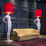 Лампа MANNEQUIN LAMP с абажуром созерцание силуэта варинант исполнения - 2 | Loft Concept в Москве