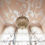 Обои ручная роспись в стиле Арт-деко Symphony Colourway SC-105 on Himalayan Rose silk dupion варинант исполнения - 1 | Loft Concept в Москве