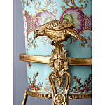 Ваза из голубого фарфора с рисунком птиц и цветов и декоративными элементами Blue Garden варинант исполнения - 11 | Loft Concept в Москве