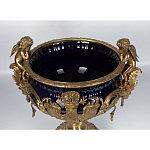 Чаша темно-синего цвета с фигурками ангелов и рельефным декором Eden Garden porcelain and bronze варинант исполнения - 8 | Loft Concept в Москве