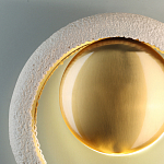 Бра с бежевым текстурным кольцом и латунным шаром в центре Tactile  варинант исполнения - 6 | Loft Concept в Москве