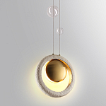 Подвесной светильник с бежевым текстурным кольцом и латунным шаром в центре Tactile  варинант исполнения - 7 | Loft Concept в Москве