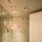 Обои ручная роспись Butterflies Icarus on Rose Shadow metallic silk варинант исполнения - 1 | Loft Concept в Москве