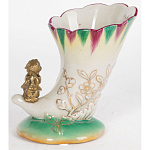 Ваза из фарфора с бронзовой фигуркой ангела Eden Garden porcelain and bronze варинант исполнения - 2 | Loft Concept в Москве