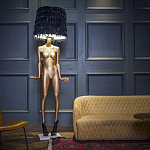 Лампа MANNEQUIN LAMP с абажуром модельный позинг варинант исполнения - 2 | Loft Concept в Москве