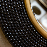 Зеркало в черной фактурной раме с золотым кантом Summon the Light варинант исполнения - 2 | Loft Concept в Москве