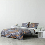 Постельное белье из сатина с принтом треугольники 150х200 см Triangular Dreams варинант исполнения - 6 | Loft Concept в Москве