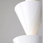 Подвесной светильник светодиодный в виде ряда белых металлических конусов  Herringbone варинант исполнения - 6 | Loft Concept в Москве