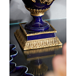 Подсвечник из темно-синего фарфора с бронзовыми элементами и цветами Eden Garden варинант исполнения - 6 | Loft Concept в Москве