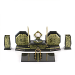 Настольный письменный набор из змеевика с часами и таблетницей Successful Leader варинант исполнения - 1 | Loft Concept в Москве