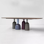 Обеденный стол деревянный с разноцветными фигурными ножками Cop варинант исполнения - 1 | Loft Concept в Москве