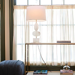 Настольная лампа на фигурном мраморном основании Conundrum варинант исполнения - 5 | Loft Concept в Москве