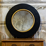 Зеркало в черной фактурной раме с золотым кантом Summon the Light варинант исполнения - 4 | Loft Concept в Москве