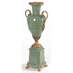 Ваза зеленого цвета из фарфора на высокой подставке с бронзовыми ручками Eden Garden porcelain and bronze варинант исполнения - 2 | Loft Concept в Москве