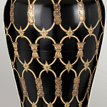 Настольная лампа с керамическим основанием с золотистым решетчатым узором и белым плиссированным абажуром Elstead Lighting варинант исполнения - 10 | Loft Concept в Москве