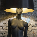 Лампа MANNEQUIN LAMP с абажуром изгибы тела варинант исполнения - 6 | Loft Concept в Москве