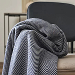 Плед из шерсти мериноса темно-синего цвета 130×180 см Indigo Waves варинант исполнения - 6 | Loft Concept в Москве