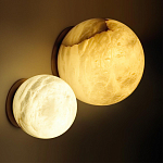 Настенно-потолочный светильник с плафоном в форме шара из алебастра Cryptocrystalline Stone варинант исполнения - 2 | Loft Concept в Москве