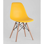 Пластиковый стул на ножках из массива бука Eames Yellow варинант исполнения - 1 | Loft Concept в Москве