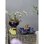 Ваза темно-синяя фарфоровая на бронзовой подставке с ажурным ободком и изогнутыми ручками Eden Garden варинант исполнения - 6 | Loft Concept в Москве