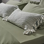 Чехол на подушку мятного цвета с бахромой и объемным узором Ethnic mix варинант исполнения - 5 | Loft Concept в Москве