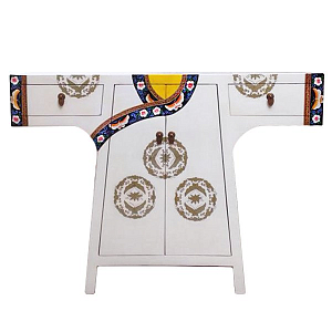 Китайская консоль White oriental robe