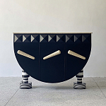 Дизайнерский комод полукруглый черный с 3-мя фактурным ящиками Occasion варинант исполнения - 1 | Loft Concept в Москве