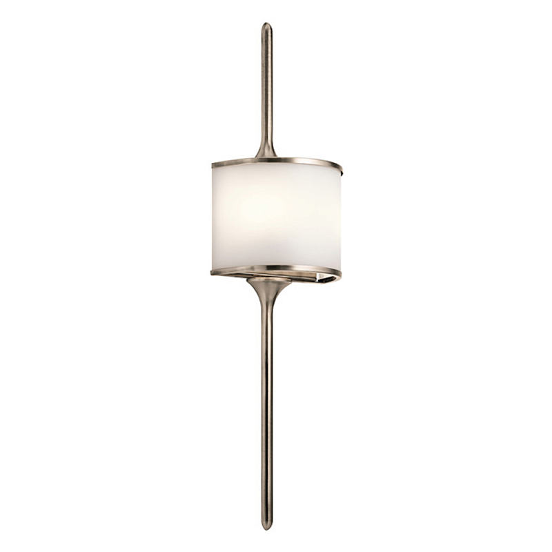 Бра вертикальное с белым полукруглым плафоном и длинным стержнем L Kichler Хром Белый Латунь Серебряный в Москве | Loft Concept 