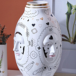 Ваза с декоративными лицами и графическими элементами в виде сердец и символов Faces of Imagination варинант исполнения - 4 | Loft Concept в Москве