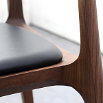 Стул деревянный с мягким сиденьем из черной натуральной кожи Moon Walnut Furniture варинант исполнения - 7 | Loft Concept в Москве