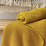 Плед из хлопка жемчужной вязки горчичного цвета Waffle Comfort варинант исполнения - 7 | Loft Concept в Москве