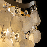 Люстра подвесная с белыми перламутровыми подвесками и изогнутыми золотистыми элементами Диаметр 50 см SHELL Chandelier варинант исполнения - 4 | Loft Concept в Москве