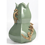 Ваза зеленого цвета из фарфора с бронзовыми ручками в виде драконов и рельефным цветочным декором Eden Garden porcelain and bronze варинант исполнения - 1 | Loft Concept в Москве