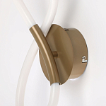 Бра с белым плафоном в форме восьмерки и круглым основанием Luke Lampco Tracer Lamp варинант исполнения - 4 | Loft Concept в Москве