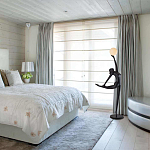 Торшер черная статуэтка Девушка Girl Carries Light Balls варинант исполнения - 3 | Loft Concept в Москве