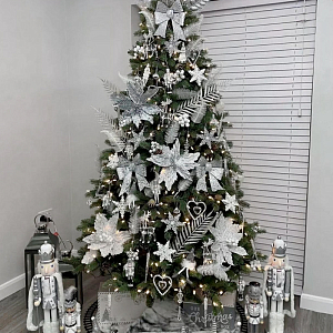 Дизайнерская Елка с Серебряным Декором Christmas Tree Silver Flowers