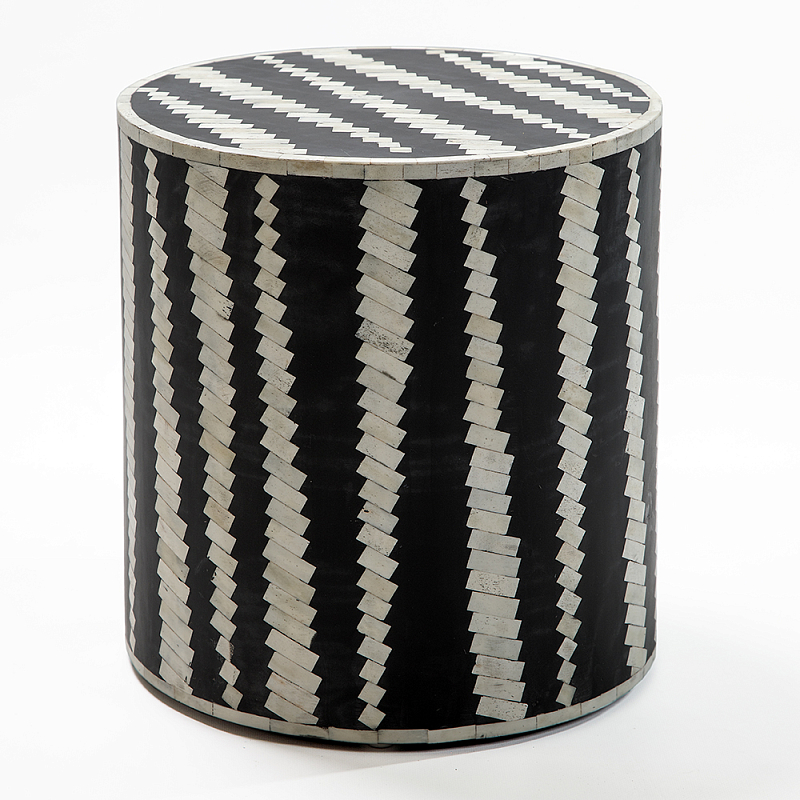Приставной круглый столик с инкрустацией Black and White Geometry Stool ivory ( слоновая кость ) Черный в Москве | Loft Concept 