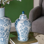 Ваза с крышкой и голубым цветочным рисунком на белом фоне Blue & White Ornament варинант исполнения - 4 | Loft Concept в Москве