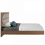 Кровать двуспальная с высоким изголовьем из дерева и подушек из экокожи Modern Look варинант исполнения - 2 | Loft Concept в Москве