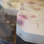 Шкатулка из эпоксидной смолы с цветами белая Epoxy Resin Square Box White варинант исполнения - 6 | Loft Concept в Москве