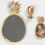 Зеркало овальной формы с золотистой рамкой и декоративной верхушкой в виде ананаса Pineapple Shine  варинант исполнения - 1 | Loft Concept в Москве