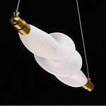 Люстра горизонтальная с волнистым белым плафоном Golden Swirl варинант исполнения - 8 | Loft Concept в Москве